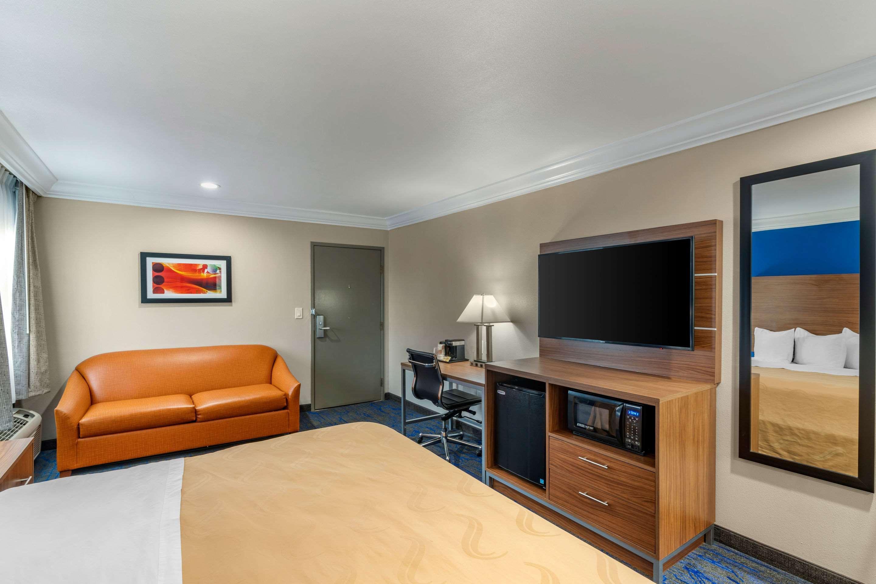 Quality Inn & Suites Vacaville Kültér fotó