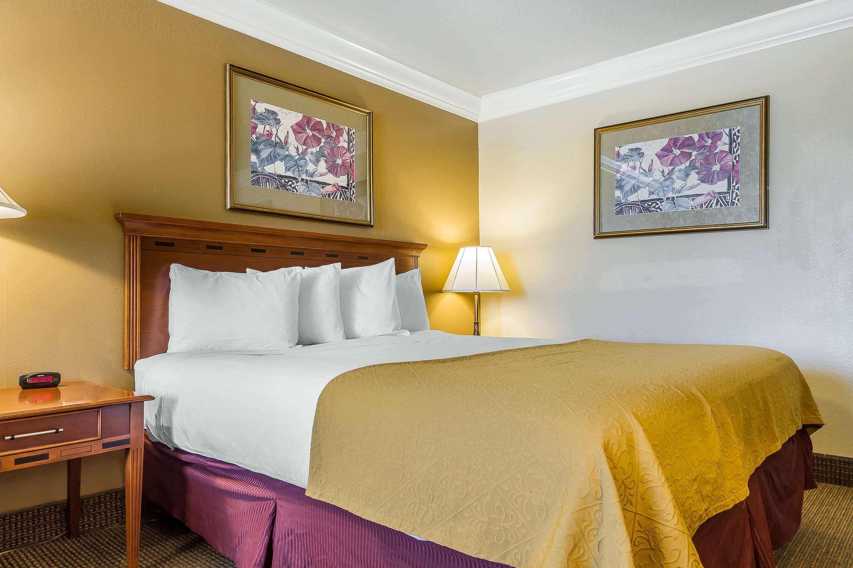 Quality Inn & Suites Vacaville Kültér fotó