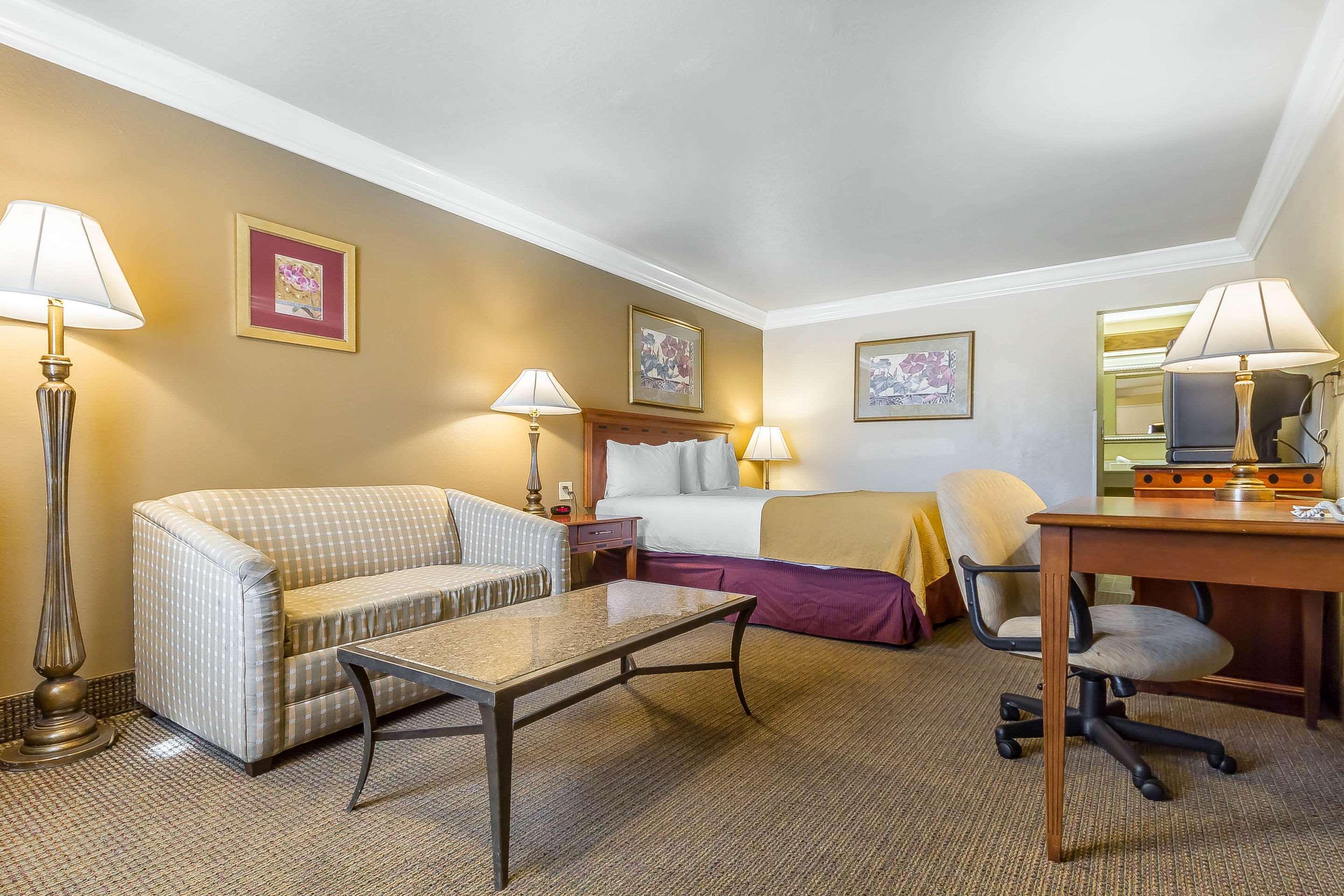 Quality Inn & Suites Vacaville Kültér fotó
