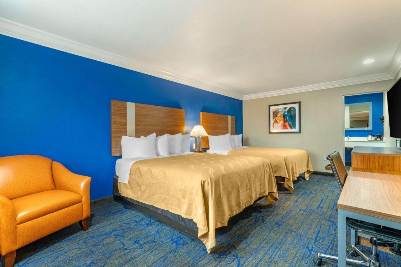 Quality Inn & Suites Vacaville Kültér fotó
