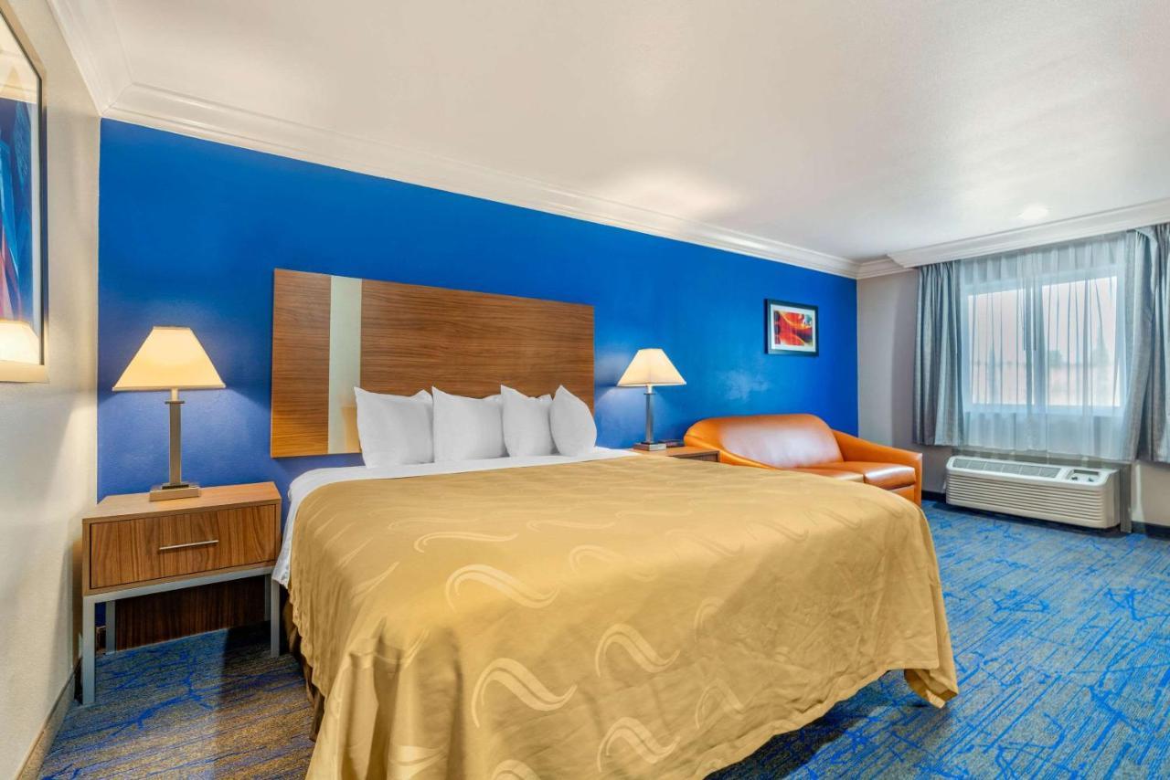Quality Inn & Suites Vacaville Kültér fotó